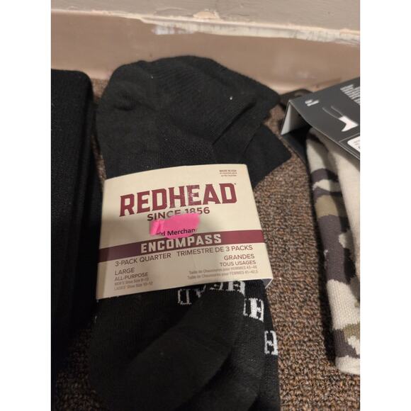 7 Pairs of Men's Socks - Picture 2 of 4